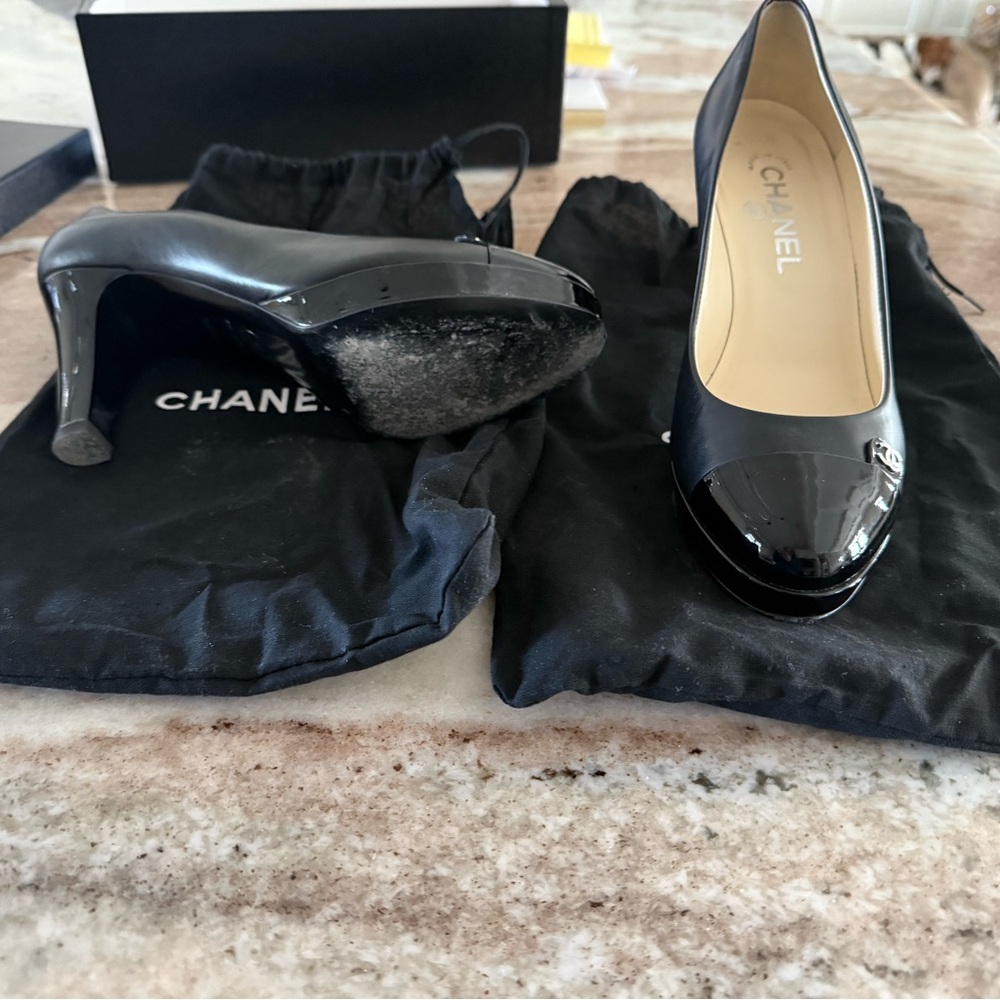 Chanel Heels - exquisite - Picture 3 of 3